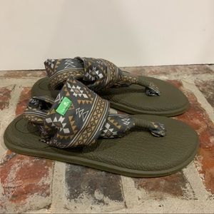 Sanuk Women’s Shoes YOGA SLING 2 PRINTS Sandals SAN JUAN DARK OLIVE Size 6 New